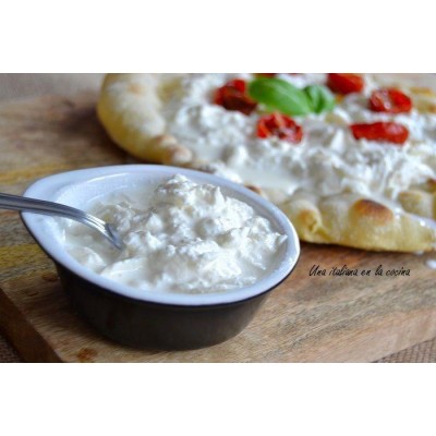 CUORE DI BURRATA TARRINA 500GR (STRACCIATELLA)